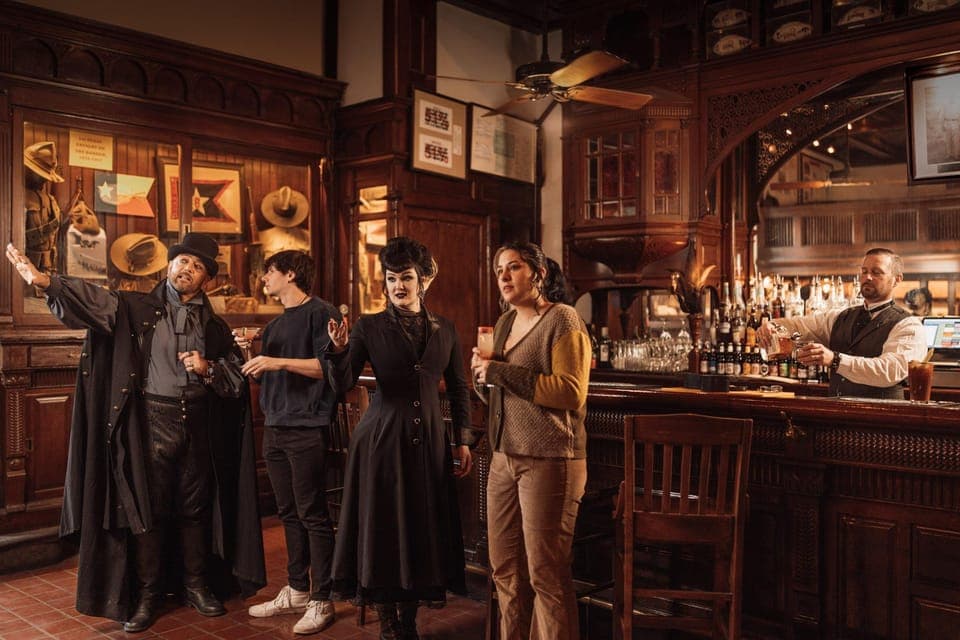 Ghost Bus Haunted Pub Crawl Gallery Image 2