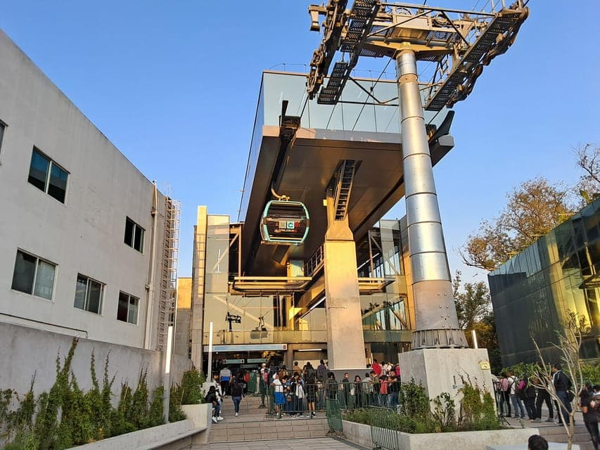 cable car tour, cultural sites and typical food Gallery Image 1