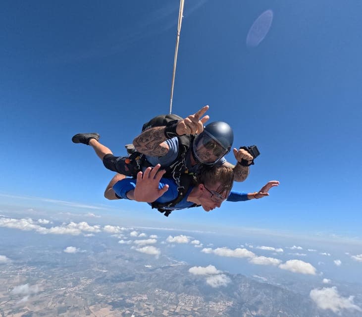 Skydive Over Barcelona – 13,000ft Tandem Jump + Transport Gallery Image 2