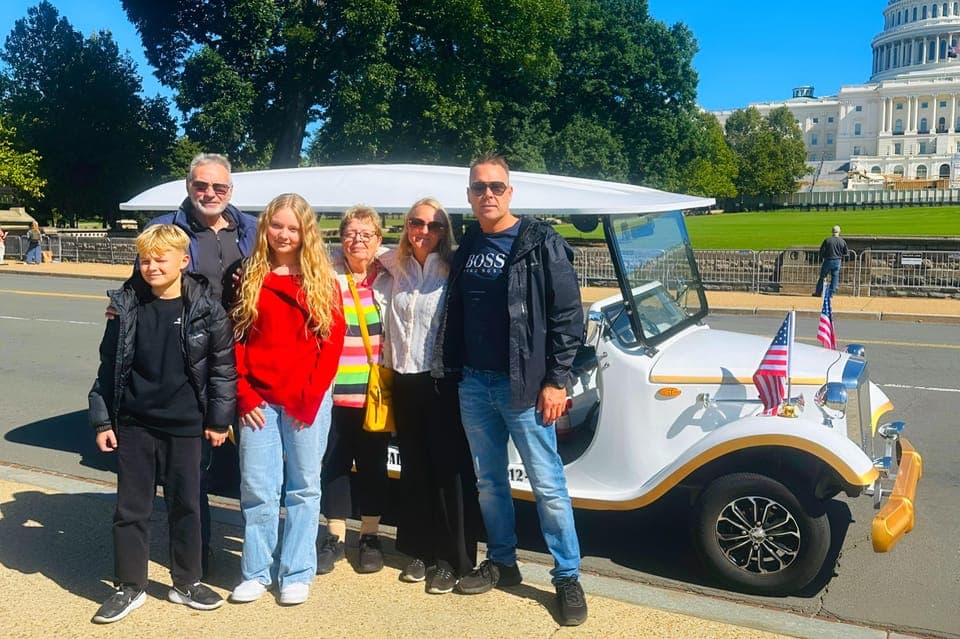 Washington DC: Day & Night Guided Monuments Tour by E-Cart Gallery Image 2