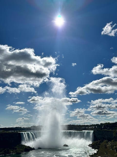 Niagara Falls Day Trip & Wine Tasting Gallery Image 3