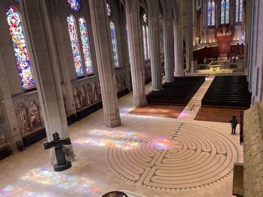 Grace Cathedral Guided Tour: Experience the Wonder Gallery Image 2