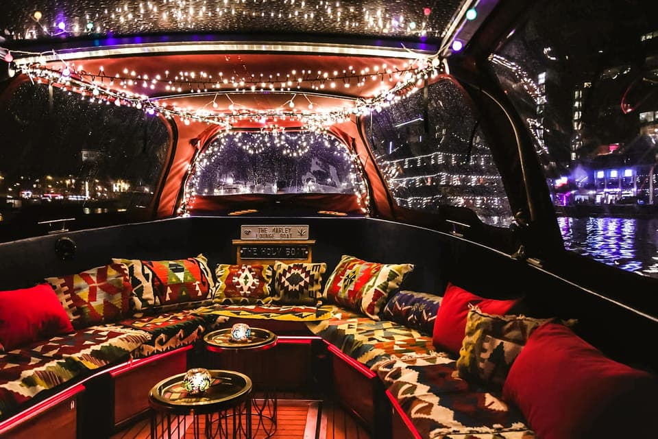 Smoke and Lounge City Boat Cruise Gallery Image 3