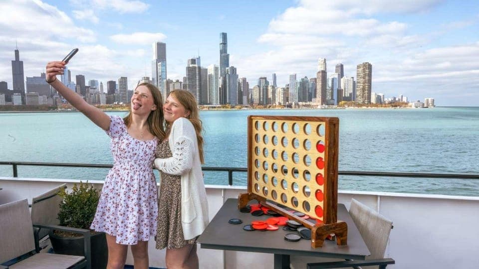City Cruises Chicago: Lake Michigan Lunch or Dinner Cruise Gallery Image 3