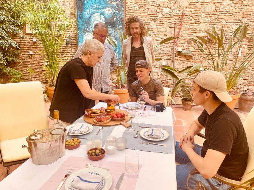 PRIVATE GASTRONOMIC EXPERIENCE IN A LOCAL HOME Gallery Image 4