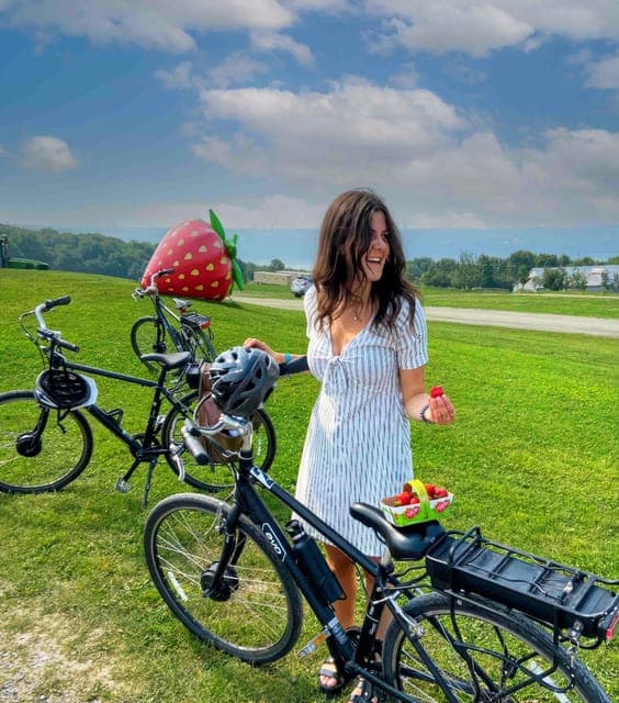 15. Ile d'Orléans Guided E-Bike Tour with Tastings - Image 15