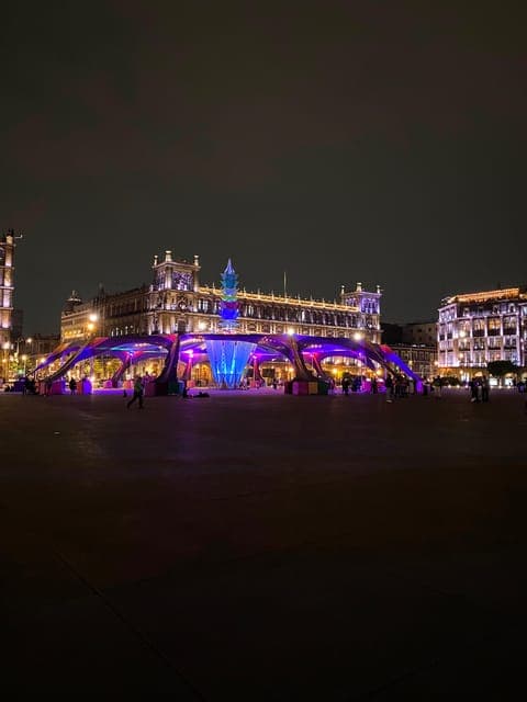 CDMX: Night Walking Tour of the City, with option to visit the Torre Latinoamericana Gallery Image 2