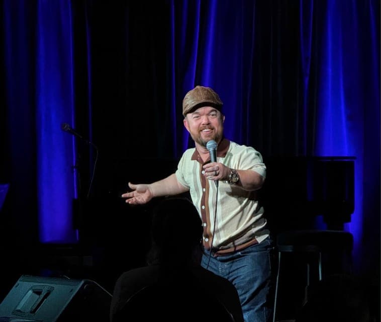 Hollywood Night Tour with Dinner & Comedy Show Gallery Image 1