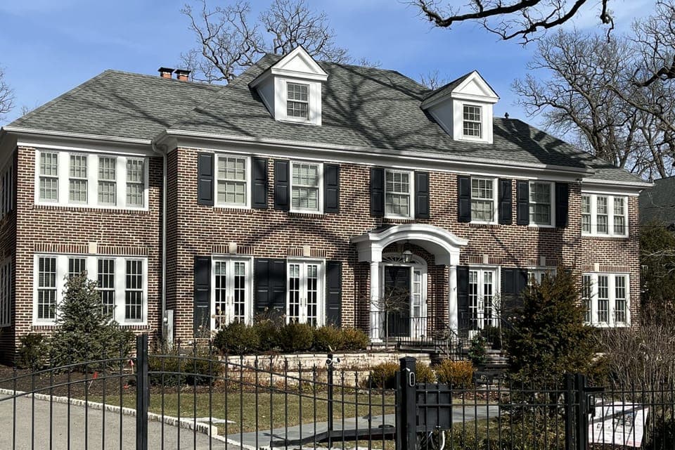 5. Private Guided Tour of Chicago Suburbs Movie Sites - Image 5