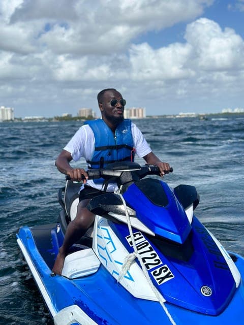 Miami Beach Jetskis + Free Boat Ride Gallery Image 4