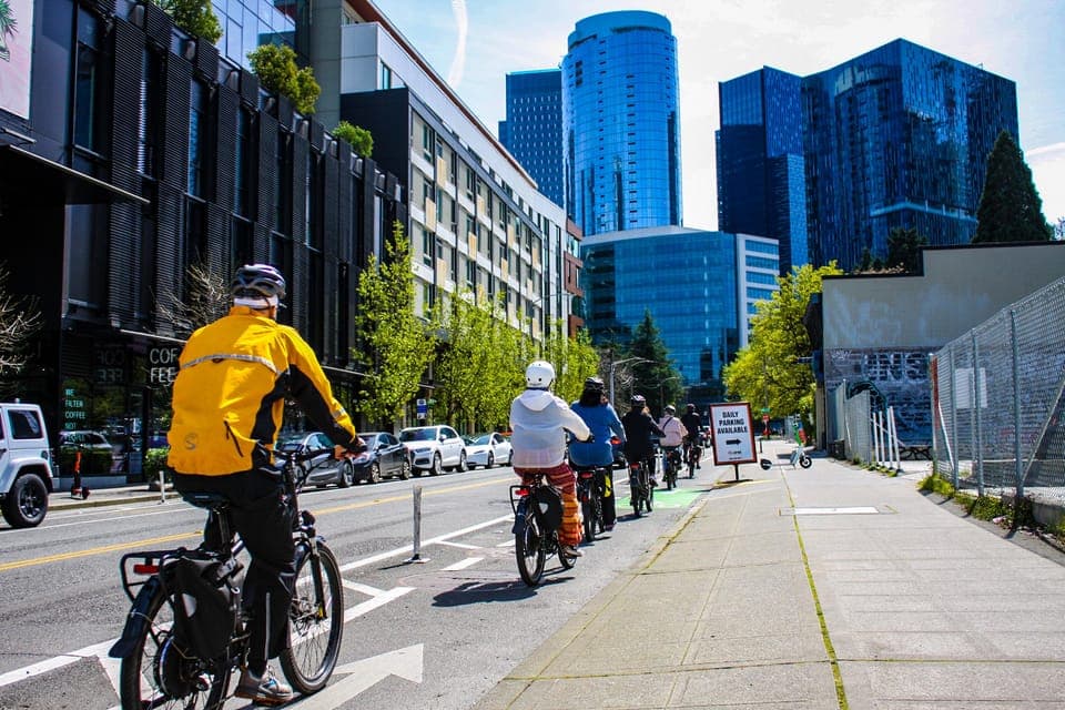 2.5 hour City Electric Bike Tour Gallery Image 3