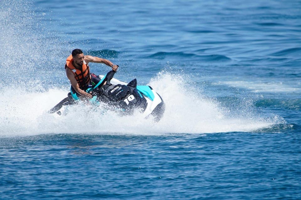 Jetski No Licence Tour Hotel W - Photo included Gallery Image 2