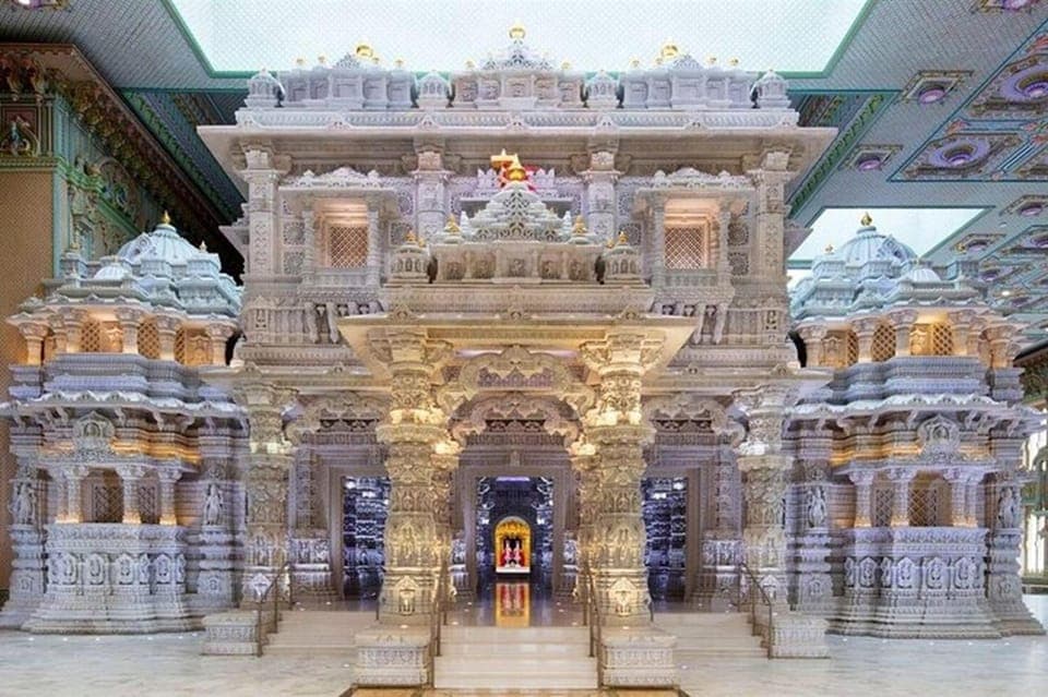 From NY: BAPS Shri Swaminarayan 1-Day Tour Gallery Image 4