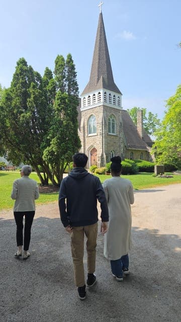 RiverBrink Art Museum: Historical Walking Tour of Queenston Gallery Image 2