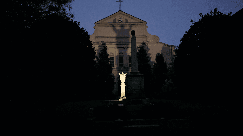 Haunted French Quarter Ghost Tour with Local Guide Gallery Image 2