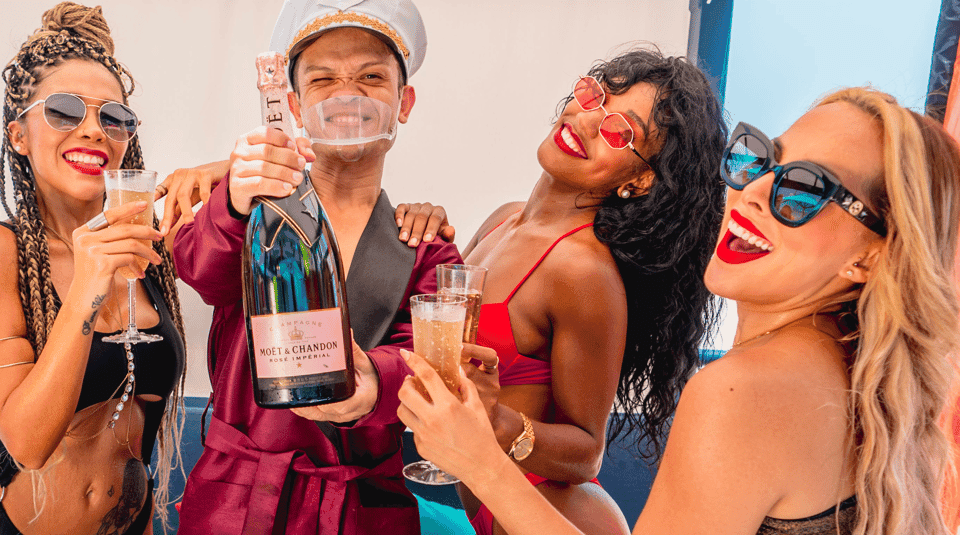 Premium Beach Party Coco Bongo Gallery Image 4