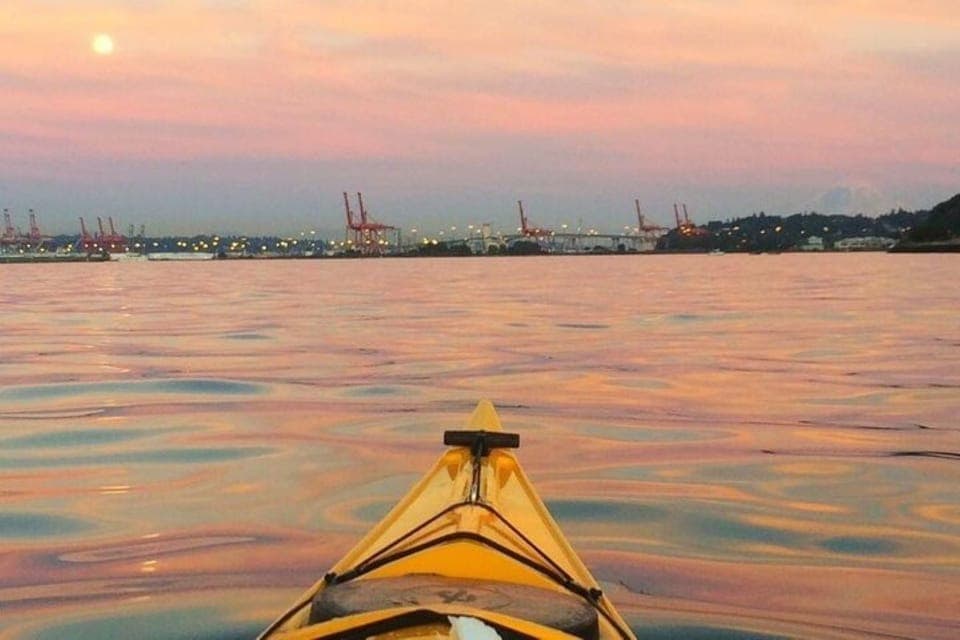 West Seattle Sunset Sea Kayak Tour Gallery Image 4