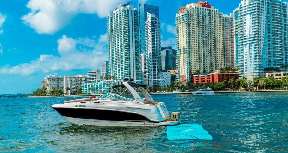 Miami: Private Boat Cruise & Guided Scenic Tour Gallery Image 4