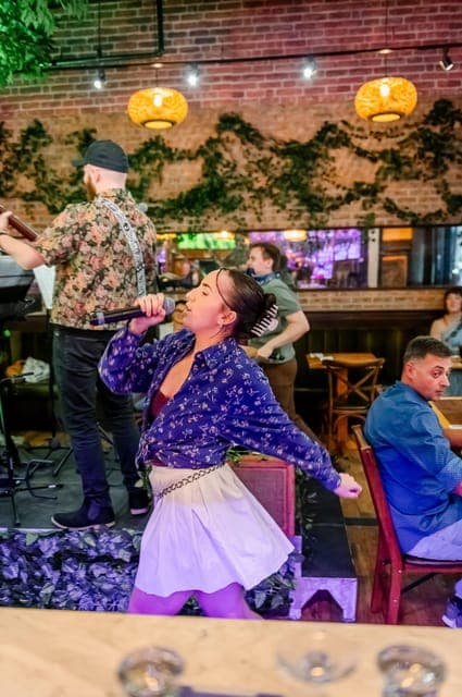 Immersive Dinner Show with Live Music Gallery Image 1