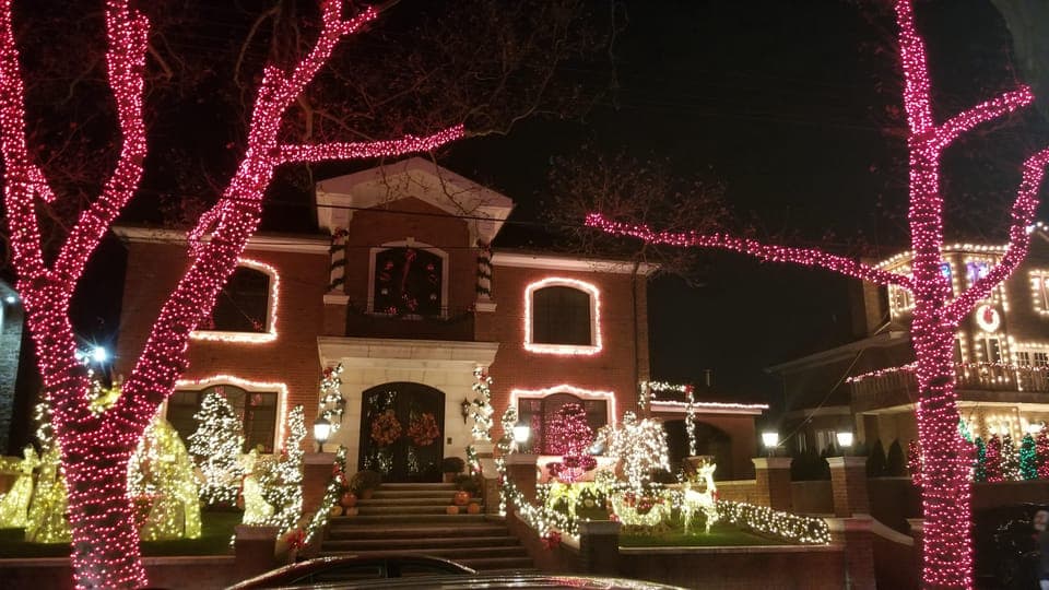 26. Magnificent Christmas Lights Tour of Dyker Heights Brooklyn - Image 26