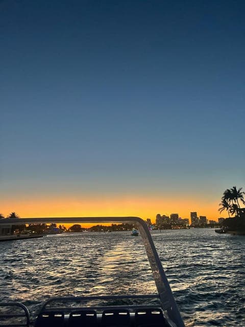 Morning Mimosas Cruise Gallery Image 3