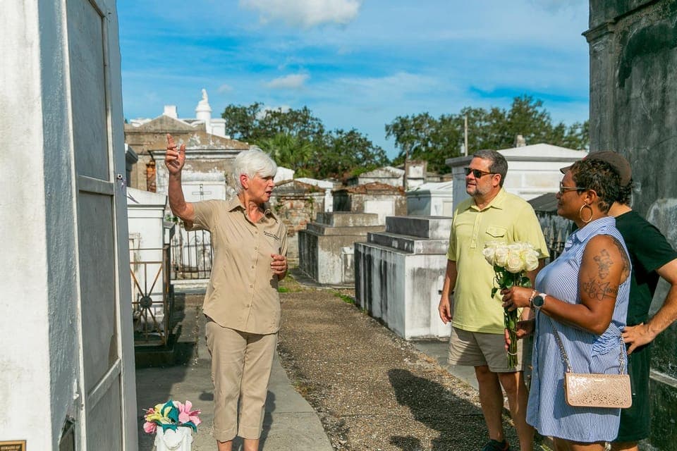 Walking Tour Inside St. Louis Cemetery No. 1 Gallery Image 3