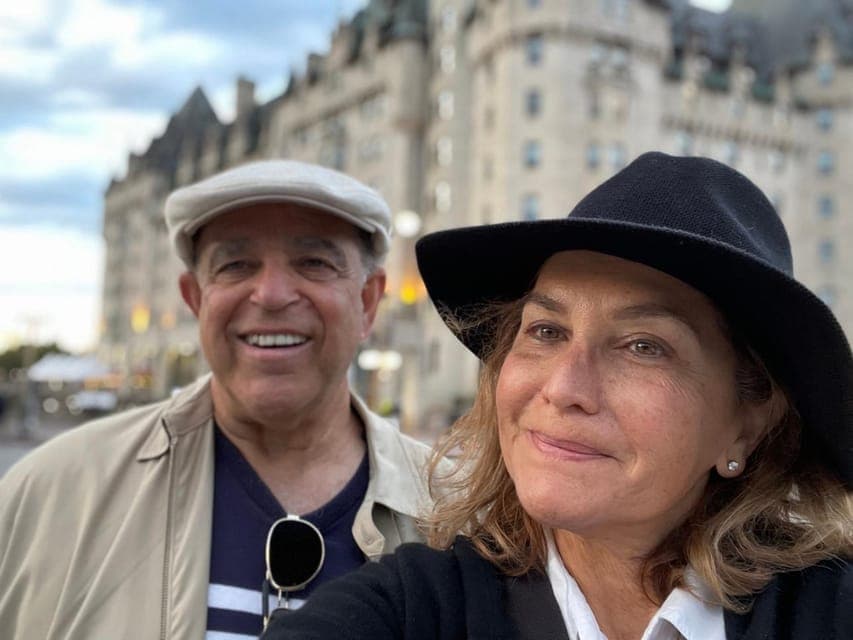 Captivating Ottawa Walk: Historic and Cultural Highlights Gallery Image 2