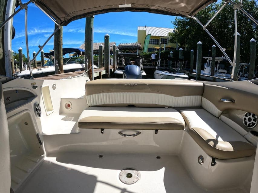 24-Foot Private Boat for up to 8 People Gallery Image 4