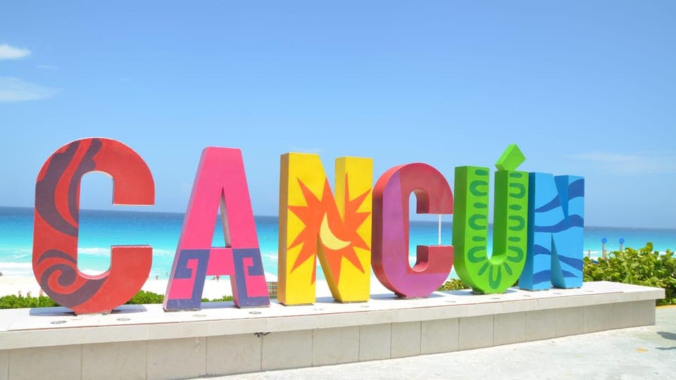 Cancun: Hop-On-Hop-Off Sightseeing Bus Tour Gallery Image 3