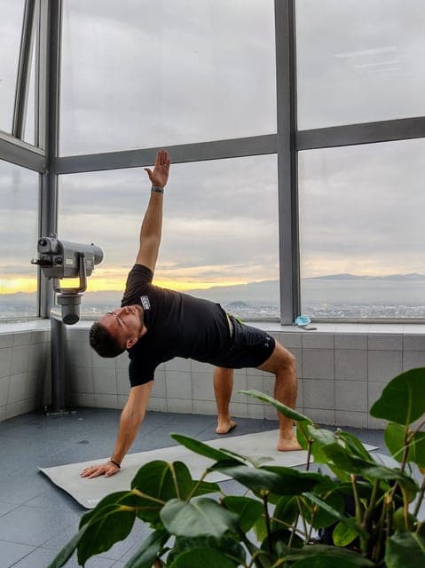 Torre Latino Ciudad de México: Clase de yoga al amanecer Gallery Image 4