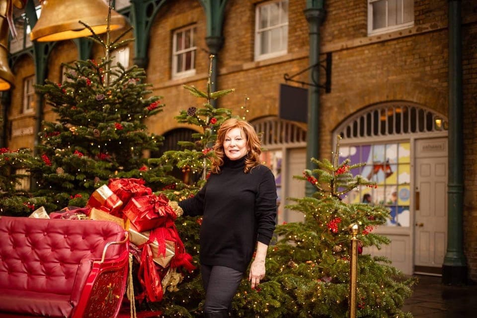 Photoshoot at Notting hill,Covent Garden,St Paul Cathedral - Image 5