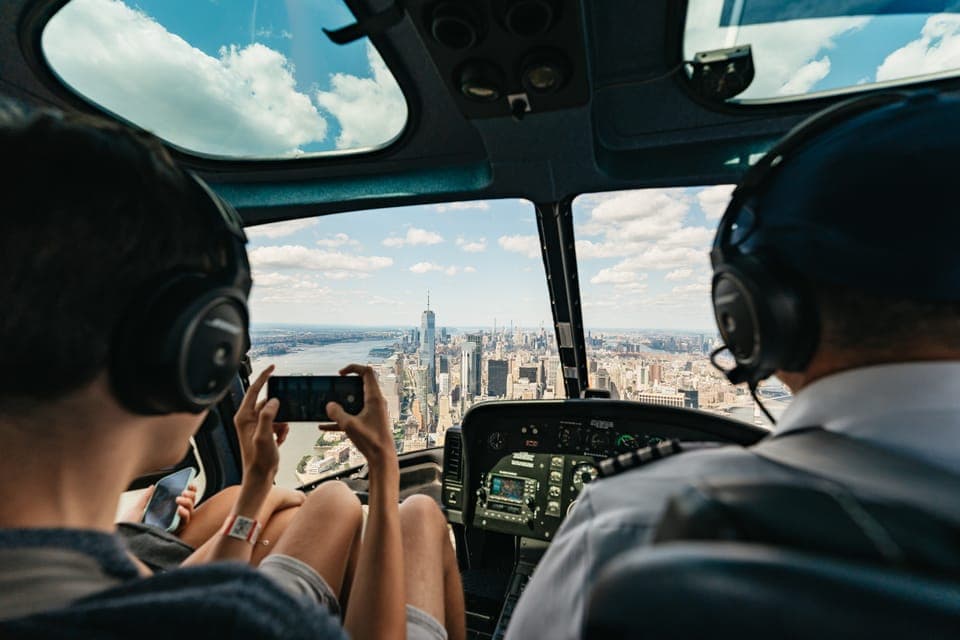 From Westchester: Private NYC Helicopter Tour for 2-6 People Gallery Image 2