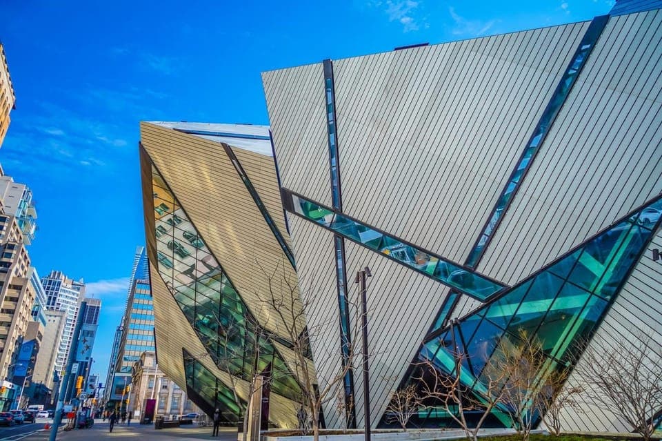 Royal Ontario Museum Revealed: A Guided Tour Through History Gallery Image 2
