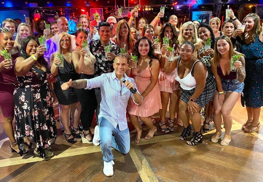 Miami Salsa Party: Lessons, Mojitos, Appetizers & Live Music Gallery Image 4