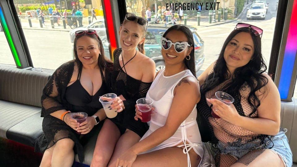 Skip-the-Line Pool Party Tour Gallery Image 2