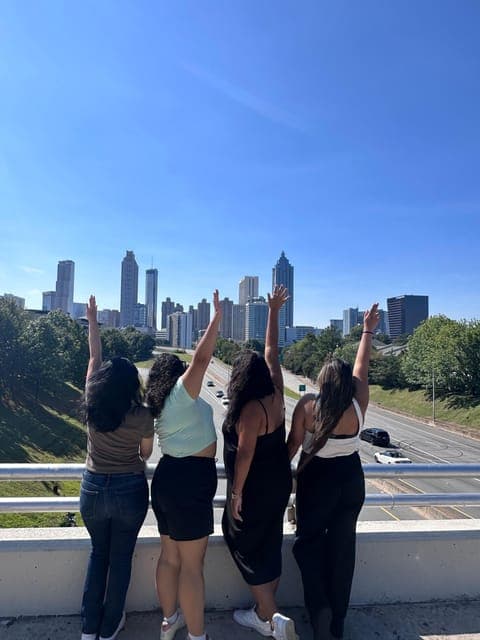 Hop-On Hop-Off Bus City Tour with walking stops Gallery Image 4