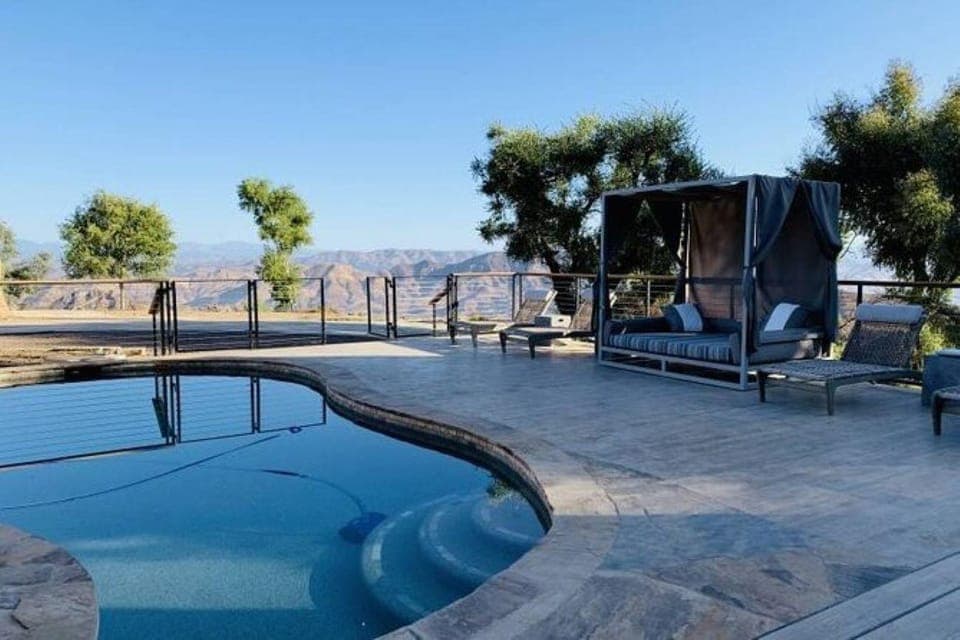 Private Helicopter Hideaway Day Trip Gallery Image 2