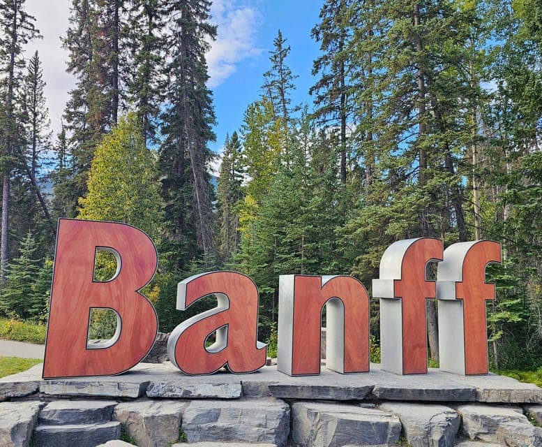 Calgary YYC Airport to Banff Canmore Private Transfer Gallery Image 4