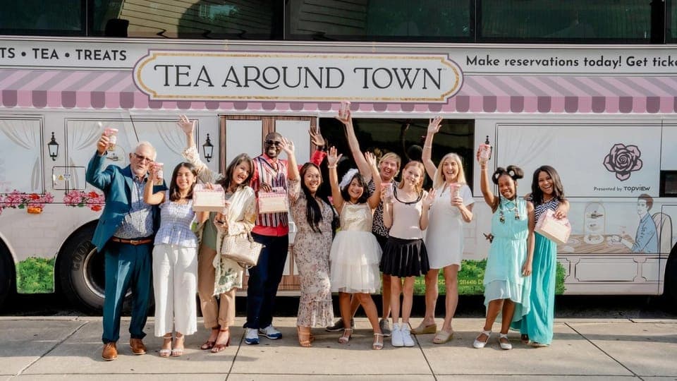 Tea Around Town Bus Tour with City Highlights Gallery Image 3