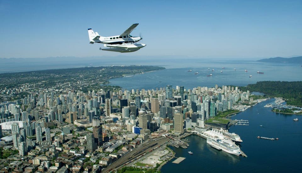City Skyline Scenic Seaplane Flight Gallery Image 4