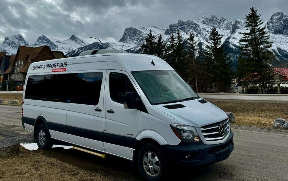 Calgary Airport to Banff (Canmore) | Private Transfer Gallery Image 3