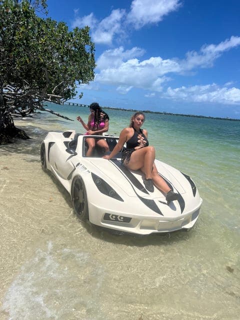 Miami Beach: 1 Hour Jetcar Rentals & 30min Celeb Boat Tour Gallery Image 3