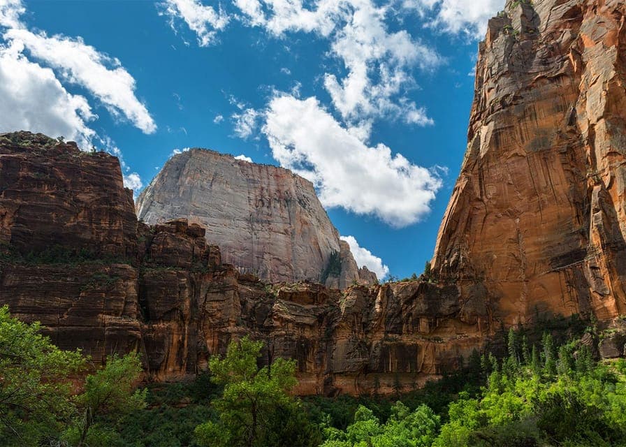 Zion National Park Guided Tour with Lunch Gallery Image 4