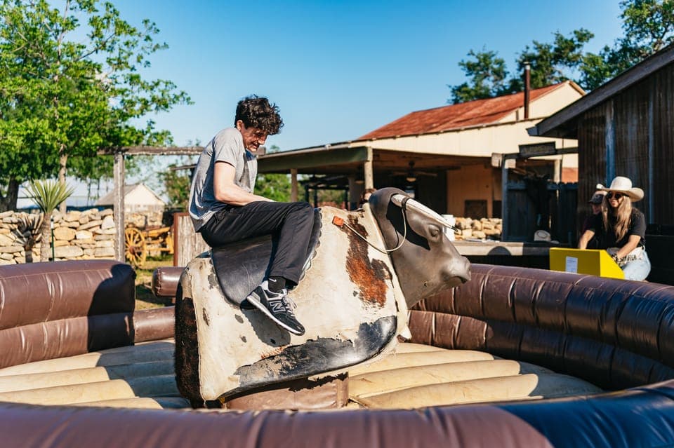 Bulverde: Saturday Night Rodeo General Admission Ticket Gallery Image 3