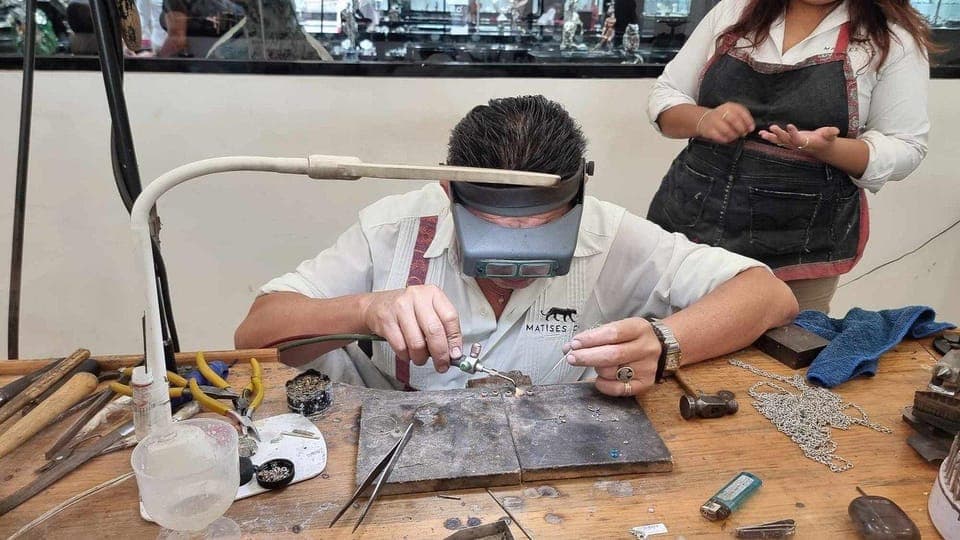 Discover the essence of playa del carmen: tequilera, jewelry and 5th avenue. Gallery Image 3