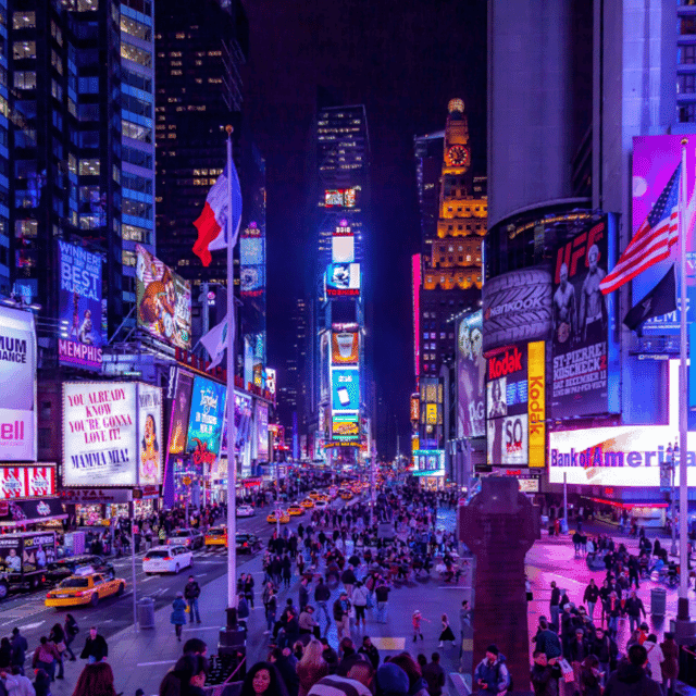 Christmas in New York: Rockefeller Tree Rickshaw Tour Gallery Image 3