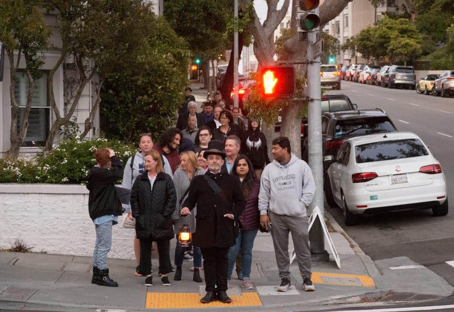 San Francisco Ghost Hunt: Haunted History Walking Tour Gallery Image 2