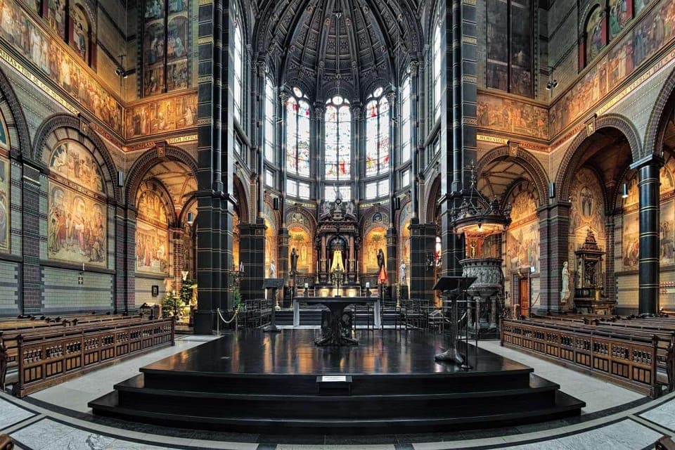 The Best Churches in Amsterdam Private Guided Tour Gallery Image 3