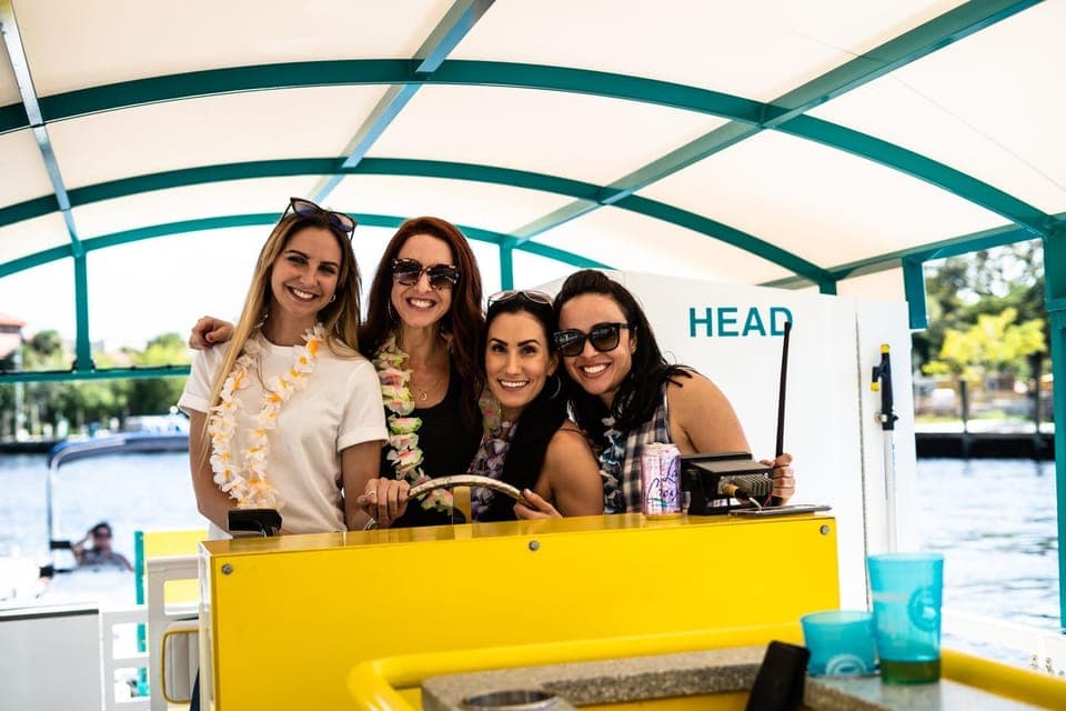 Sandbar Splash and Yacht Tour in Fort Lauderdale Gallery Image 4