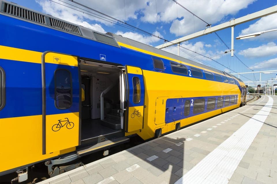Train Transfer From/To Zandvoort in Amsterdam Gallery Image 4